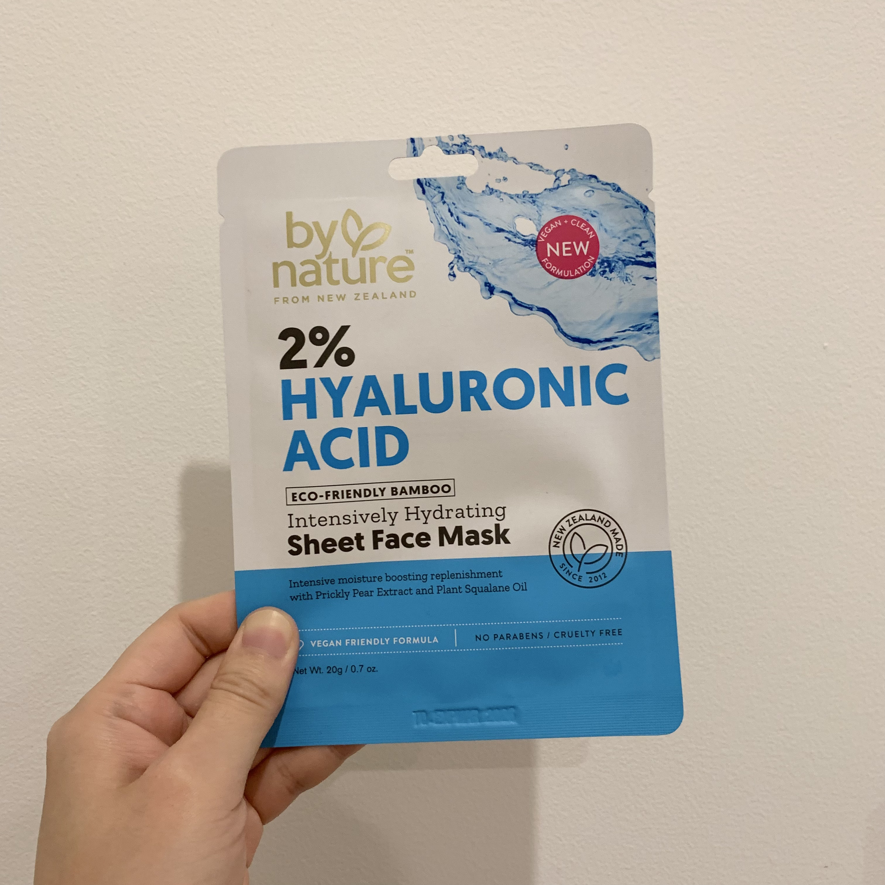 by nature from new zealand 2% HYALURONIC ACID