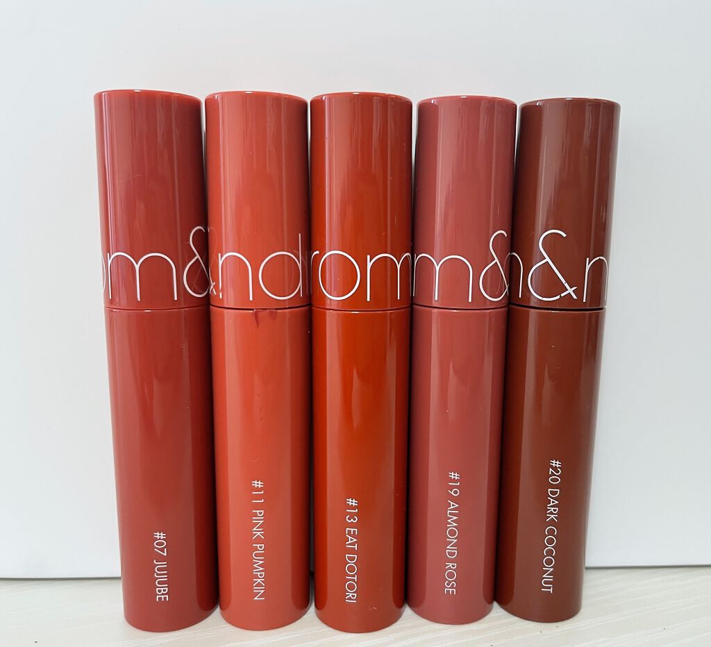 ジューシーラスティングティント/rom&nd/リップティントを使ったクチコミ（2枚目）