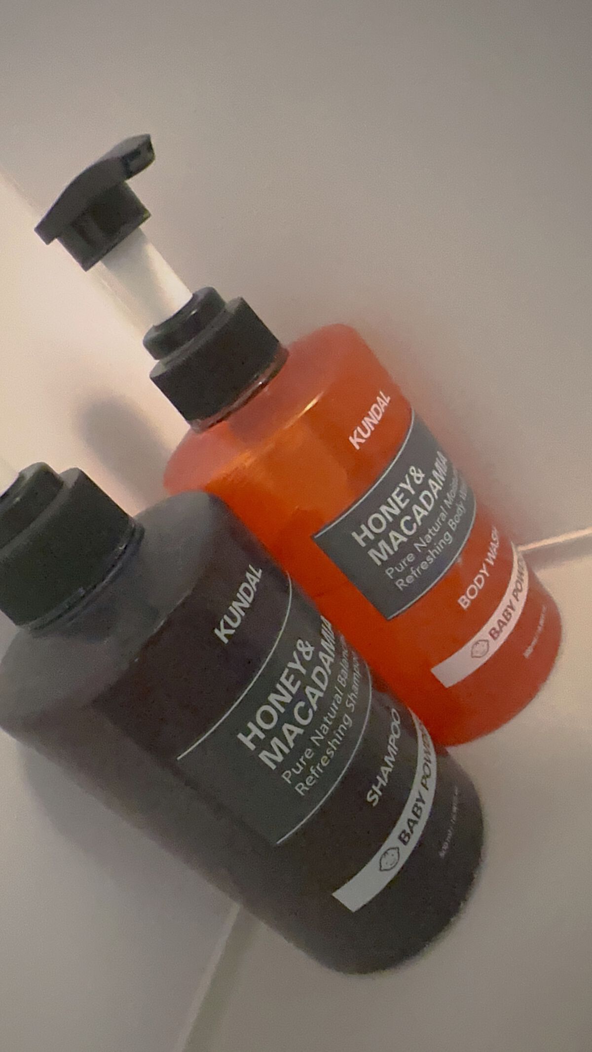 KUNDAL KUNDALピュアボディソープのクチコミ「LABO.HのシャンプーとILLYOONのボディソープを使う前はコスパとベビーパウダーの香りが.....」（1枚目）