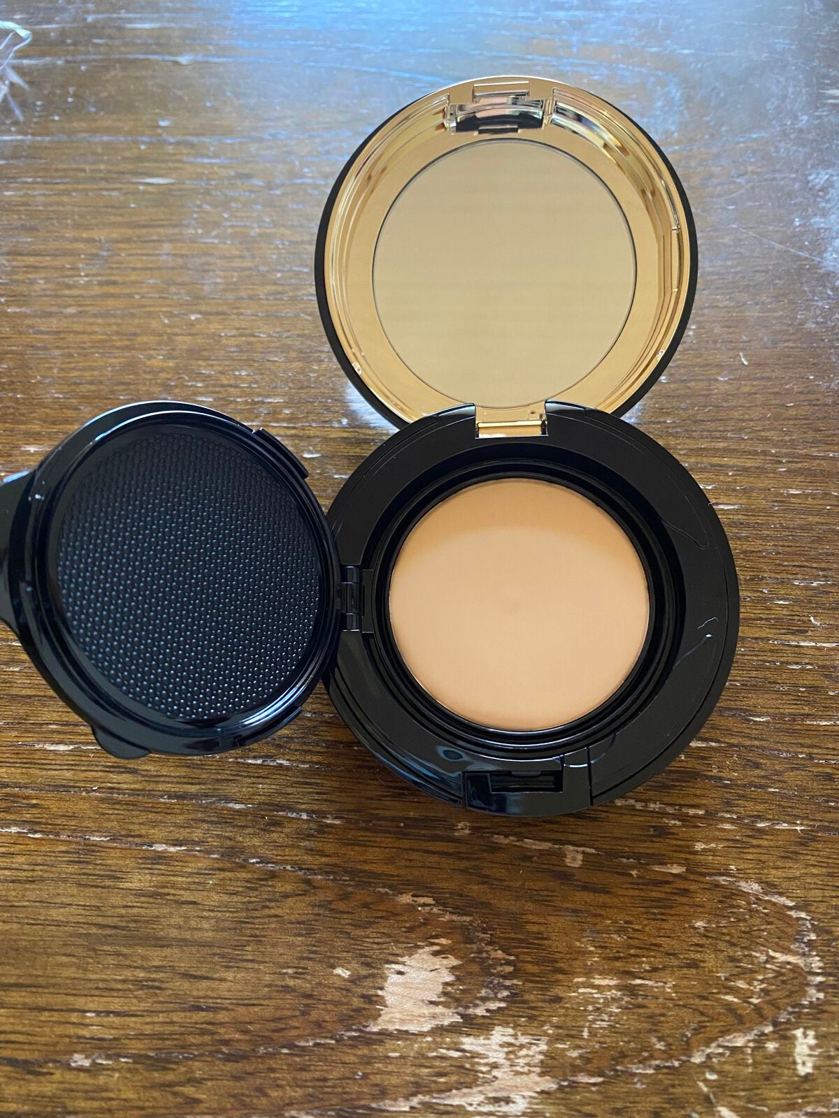 グロウ クリーム コンパクト/SUQQU/クリーム・エマルジョンファンデーションを使ったクチコミ(6枚目)