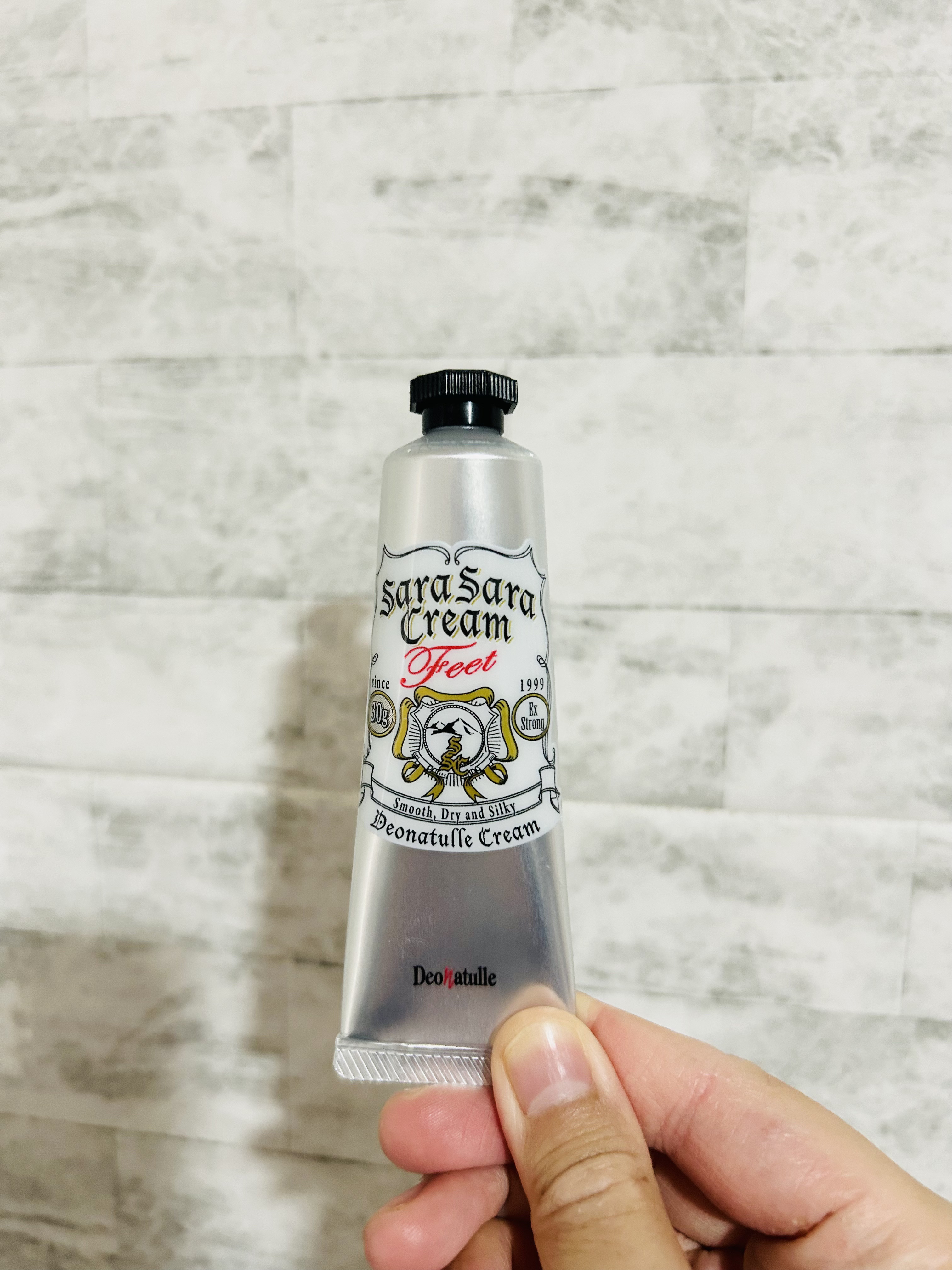 薬用足指さらさらクリーム/デオナチュレ/デオドラント・制汗剤を使ったクチコミ（3枚目）