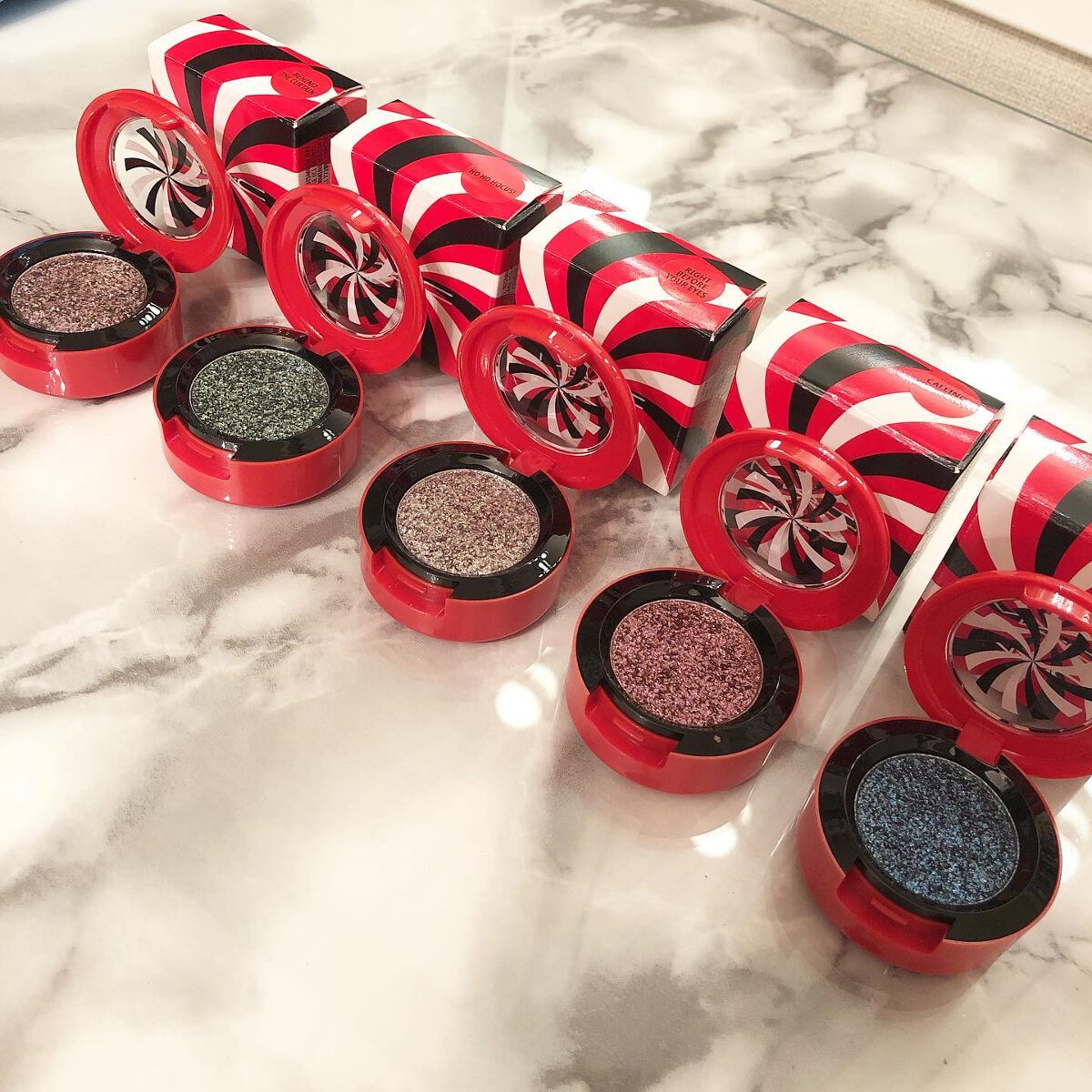 シェードシフター デュオクロム アイシャドウ/M・A・C/単色アイシャドウを使ったクチコミ(2枚目)