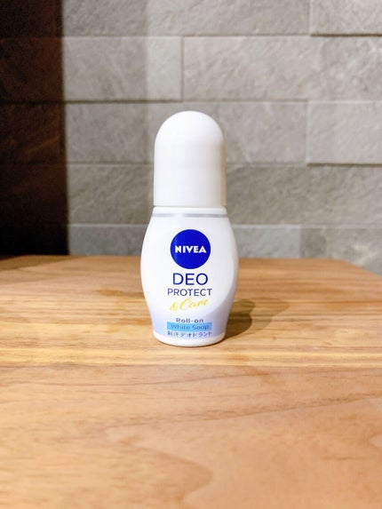 日高 on LIPS 「今までの青のパッケージから、清潔感のある白に変わってるんです。..」(5枚目)