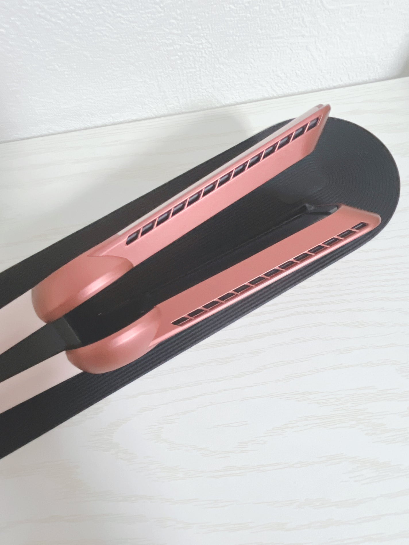 Dyson Airstrait™ストレイトナー/dyson/ドライヤーを使ったクチコミ(2枚目)