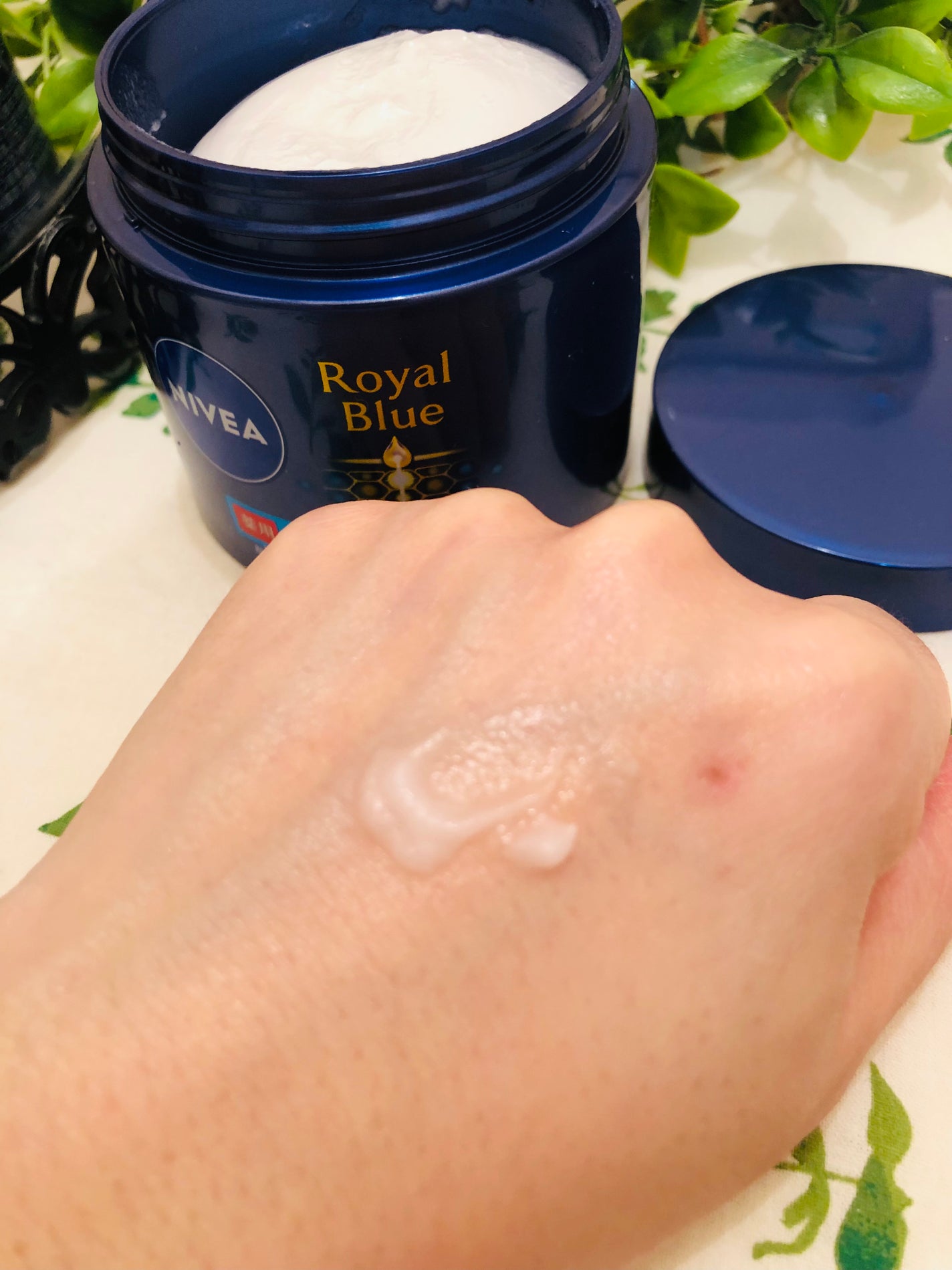 ニベア ロイヤルブルーボディクリーム うるおい密封ケア/ニベア/ボディクリームを使ったクチコミ(3枚目)