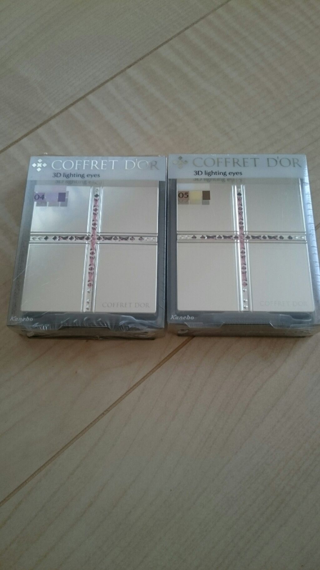 コフレドール 3Dライティングアイズのクチコミ「コフレドール3Dラィティングアイズ👍04パープルバリエーション
05ゴールドバリエーション🎵￥.....」（1枚目）