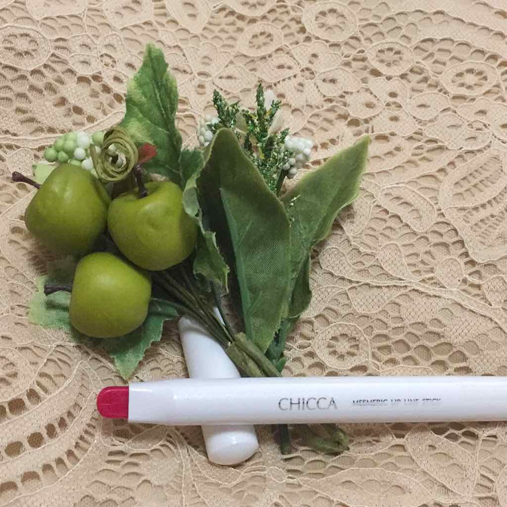 メスメリック リップラインスティック/CHICCA/リップライナーを使ったクチコミ(2枚目)