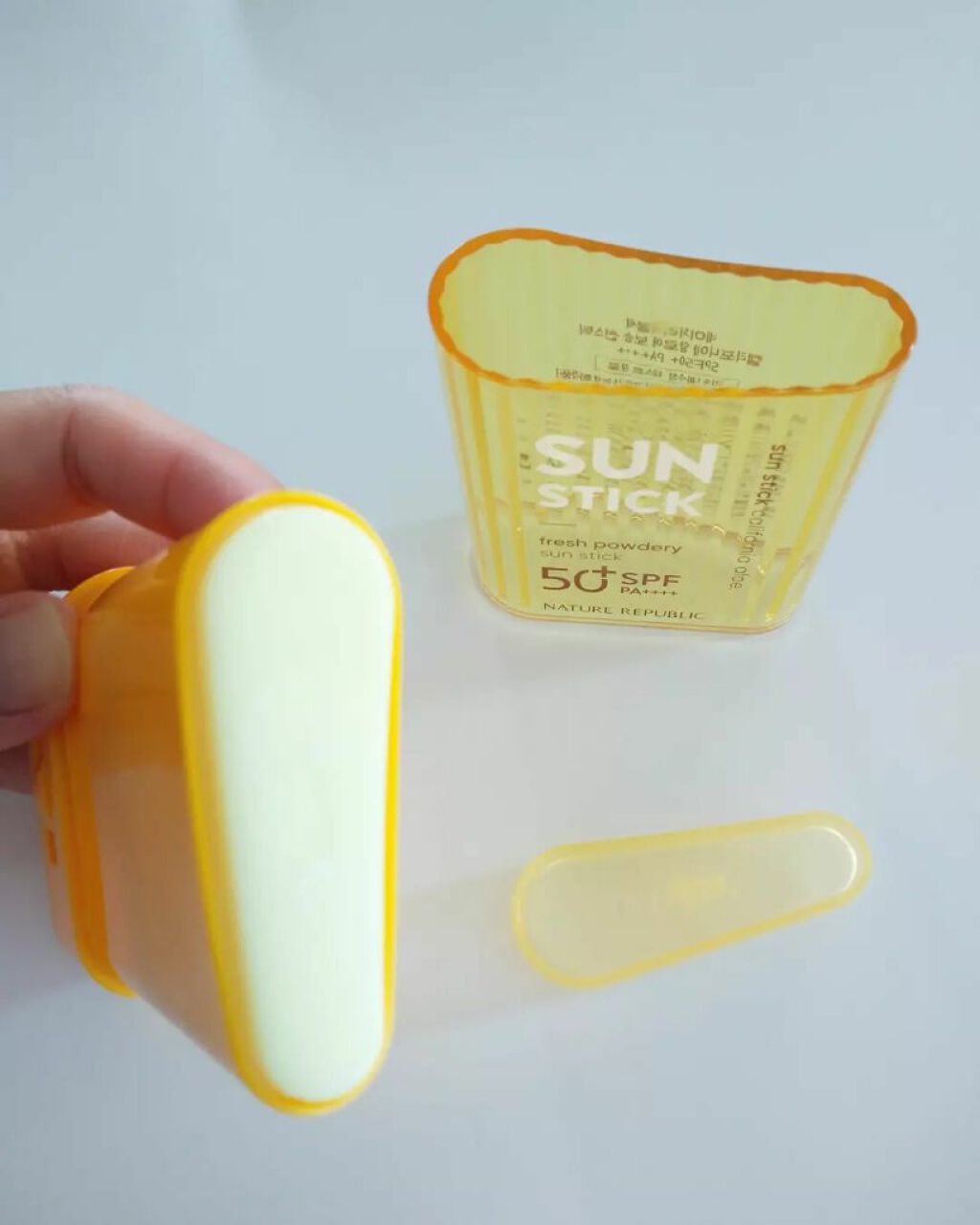 パウダリーUVアロエスティック SPF50+/PA++++/ネイチャーリパブリック/日焼け止めスティックを使ったクチコミ(2枚目)