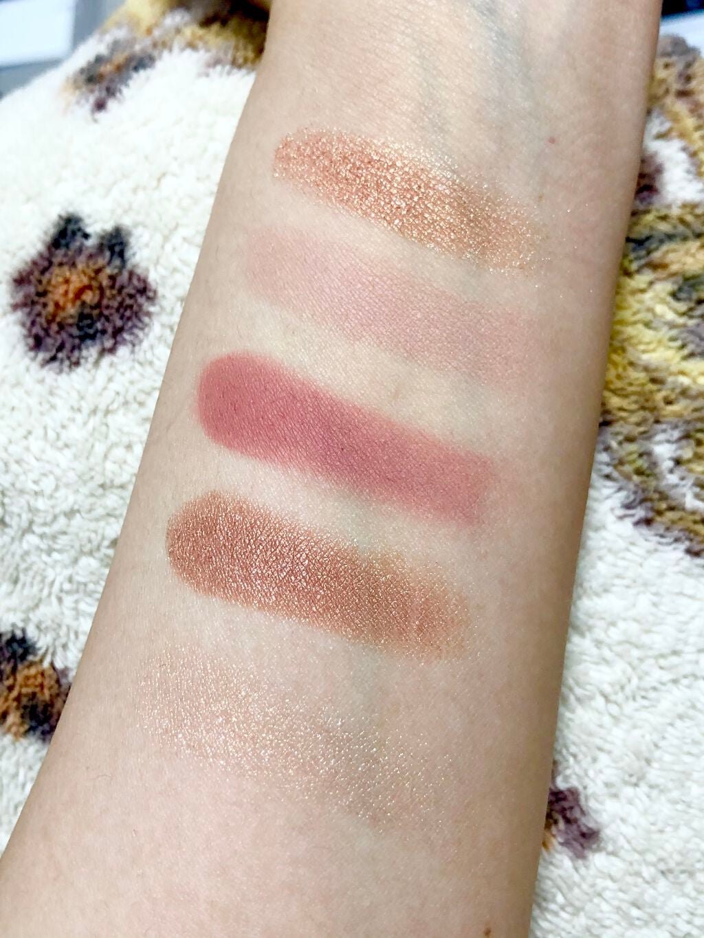 パノラミック ピンク アイシャドウ パレット/BOBBI BROWN/アイシャドウパレットを使ったクチコミ(3枚目)