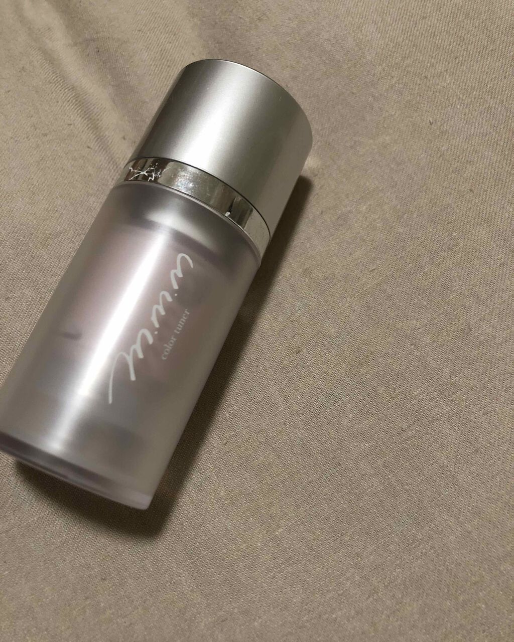 maa on LIPS 「m.m.mカラーチューナーラベンダーSPF22PA++癒される..」(1枚目)