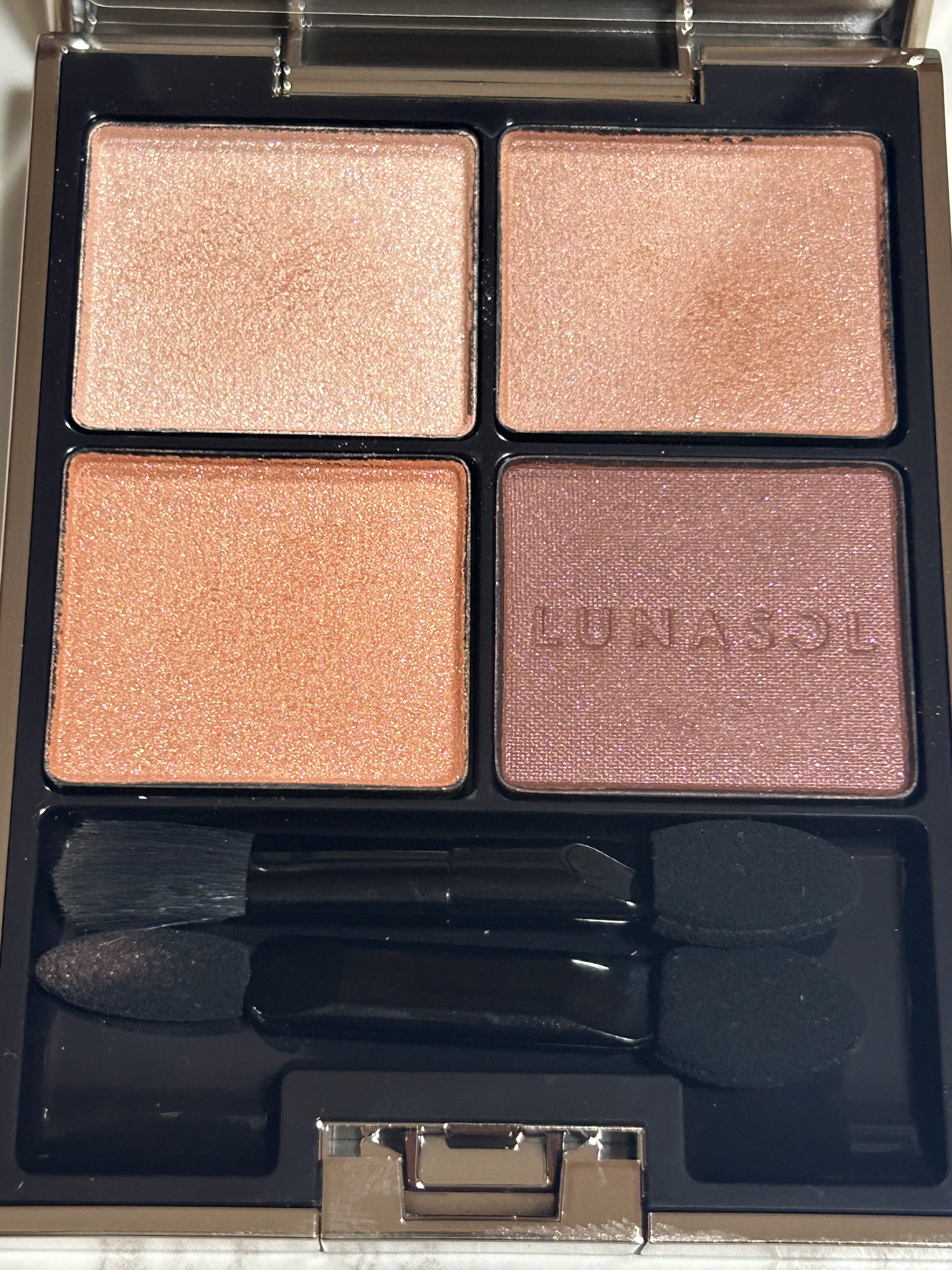 アイカラーレーション 19 Mahogany/LUNASOL/アイシャドウパレットを使ったクチコミ（1枚目）