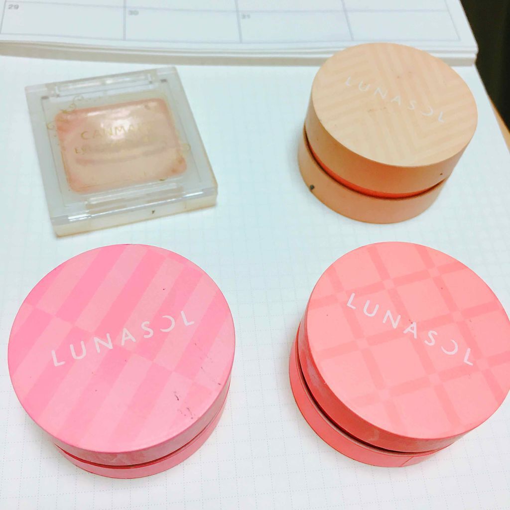 マカロンニュアンスアイズ/LUNASOL/単色アイシャドウを使ったクチコミ（2枚目）