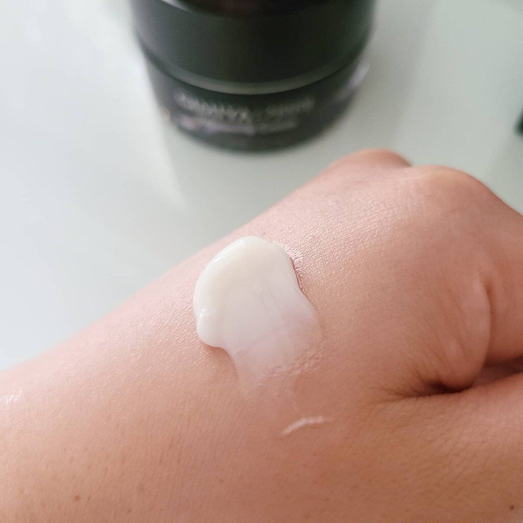 ギミヤホワイトニングクリーム/TONYMOLY/フェイスクリームを使ったクチコミ（3枚目）