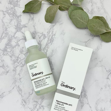 The Ordinary ナイアシンアミド10%+ 亜鉛1%のクチコミ「血みどろピーリングがSNSで話題のThe Ordinary⭐️
カナダ発のヴィー.....」（1枚目）