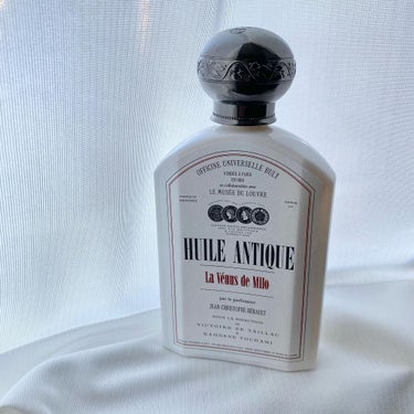 .
OFFICENE UNIVERSELL BULY
ユイル・アンティーク
「ミロのヴィーナス」190ml
⁡
▷ 香り高く、お肌にさらっと馴染む使用感のボディオイル。お肌に馴染ませると、マンダリン、ジ