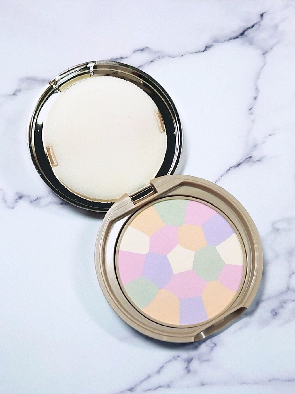 マシュマロフィニッシュパウダー ~Abloom~/キャンメイク/プレストパウダーを使ったクチコミ(2枚目)