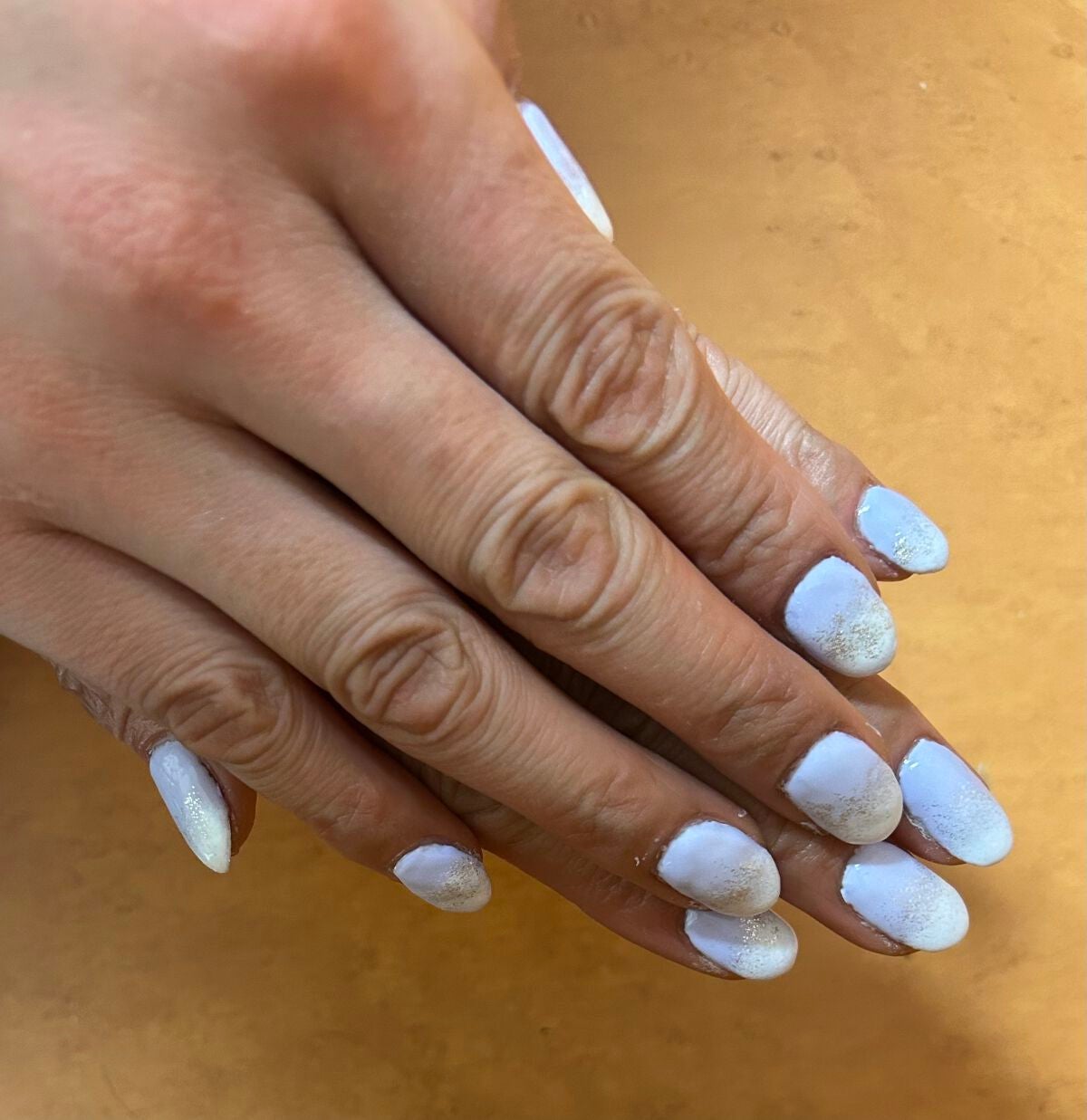 みほっぴ on LIPS 「ネイルチェンジ💙💅冬から春へ。淡いパープルの寒さが残る雰囲気に..」(1枚目)