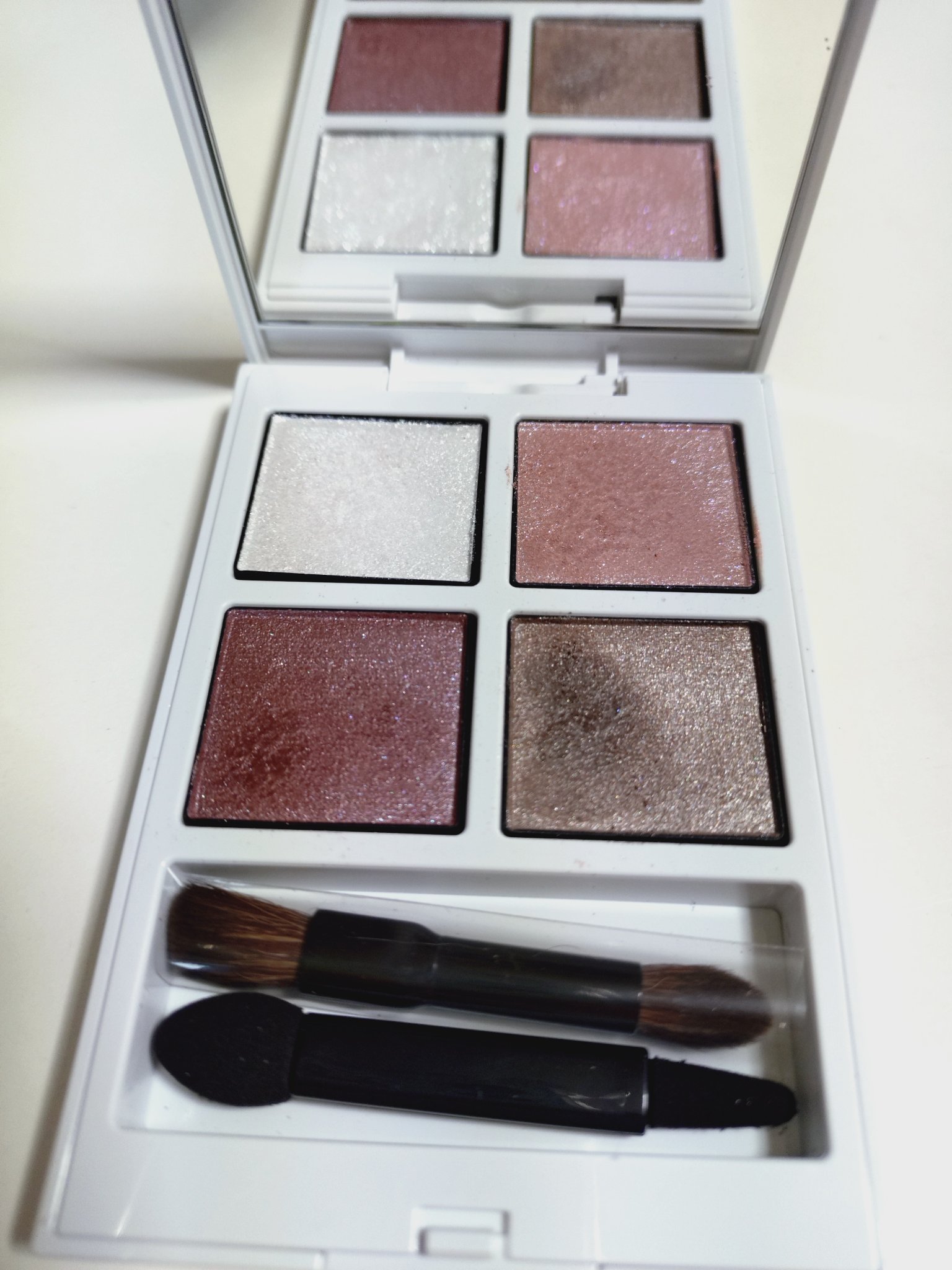 アディクション ザ アイシャドウ パレット “アウト オブ ユア シェル”/ADDICTION/アイシャドウパレットを使ったクチコミ（1枚目）