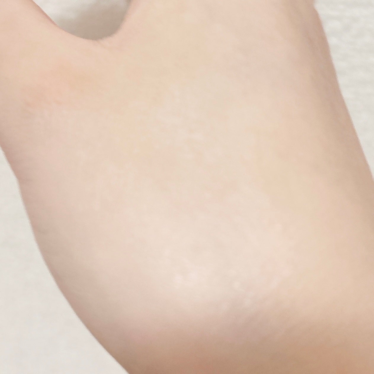 マットシフォン UVホワイトニングベースN/KiSS/化粧下地を使ったクチコミ(5枚目)