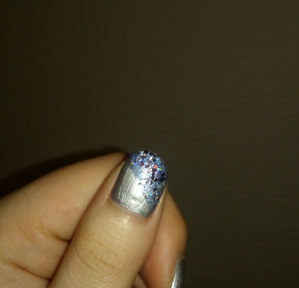 メタルカラーネイル/キャンドゥ/マニキュアを使ったクチコミ(3枚目)