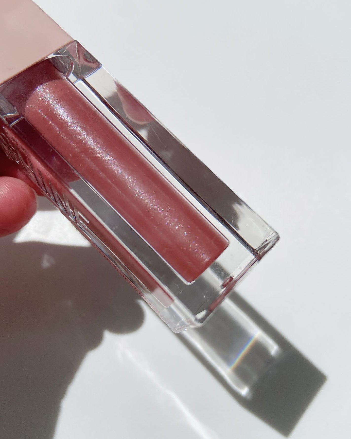 Maybelline Lifter Gloss Plumping Hydrating Lip Gloss/MAYBELLINE NEW YORK/リップグロスを使ったクチコミ(4枚目)