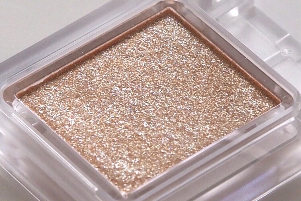 シングル カラー アイシャドウ 601 ベージュ系/ちふれ/単色アイシャドウを使ったクチコミ（3枚目）