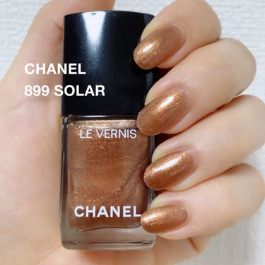 CHANEL ヴェルニ メモ🐱


CHANEL 899『SOLAR』
2度塗り(厚め)

1度塗りだとムラになりやすいけれど透け感とラメ感が綺麗です✨
2度塗り(厚め)か3度塗りで爪の白い部分透けなく