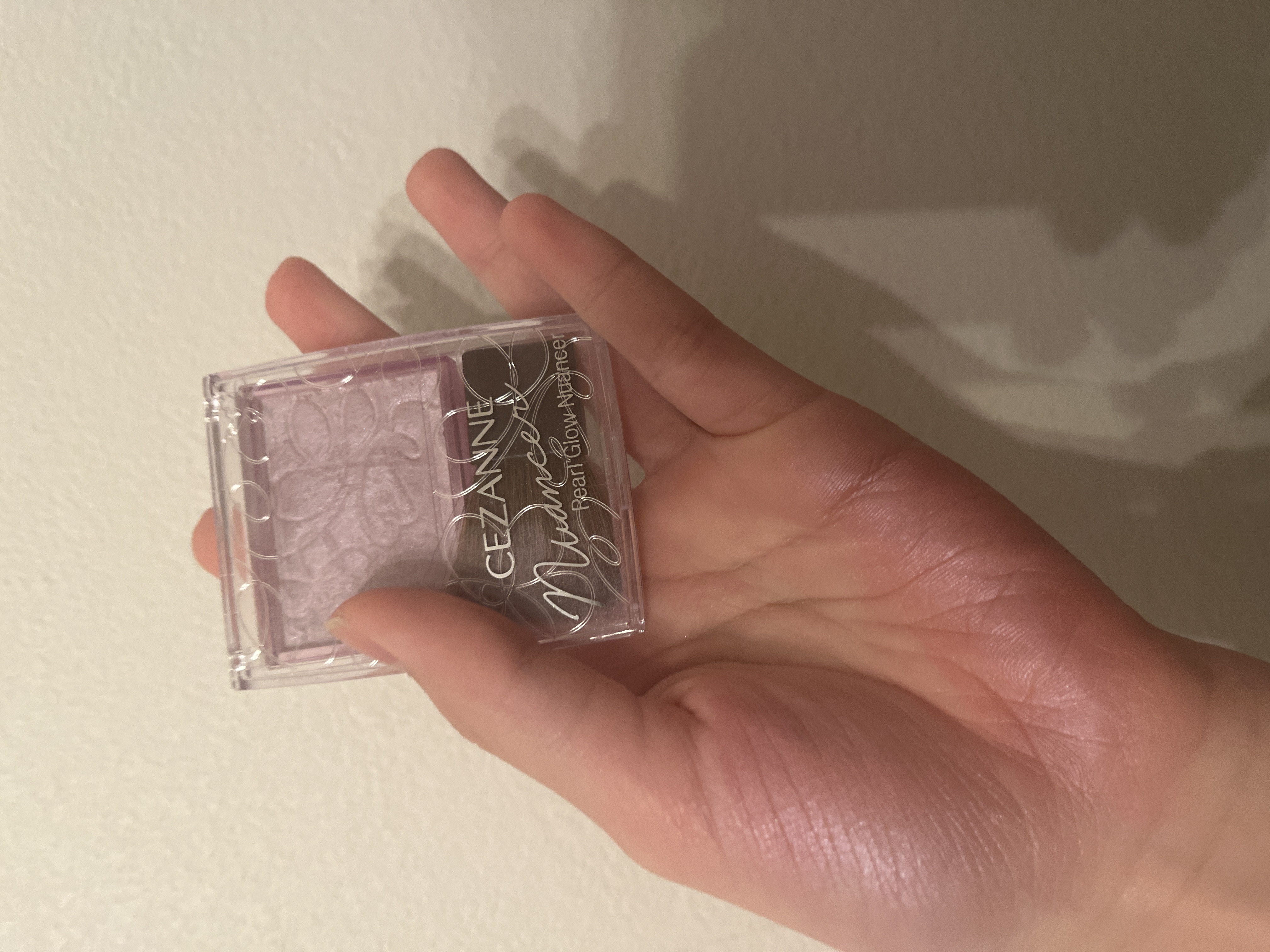 パールグロウニュアンサー/CEZANNE/パウダーハイライトを使ったクチコミ（1枚目）