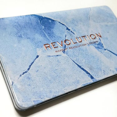 Forever Flawless Ice Eyeshadow Palette/MAKEUP REVOLUTION/アイシャドウパレットを使ったクチコミ（3枚目）