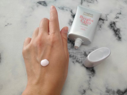 コエンリッチ ザ プレミアム ライトアップ モイストガード ハンドクリーム/コエンリッチQ10/ハンドクリームを使ったクチコミ(3枚目)