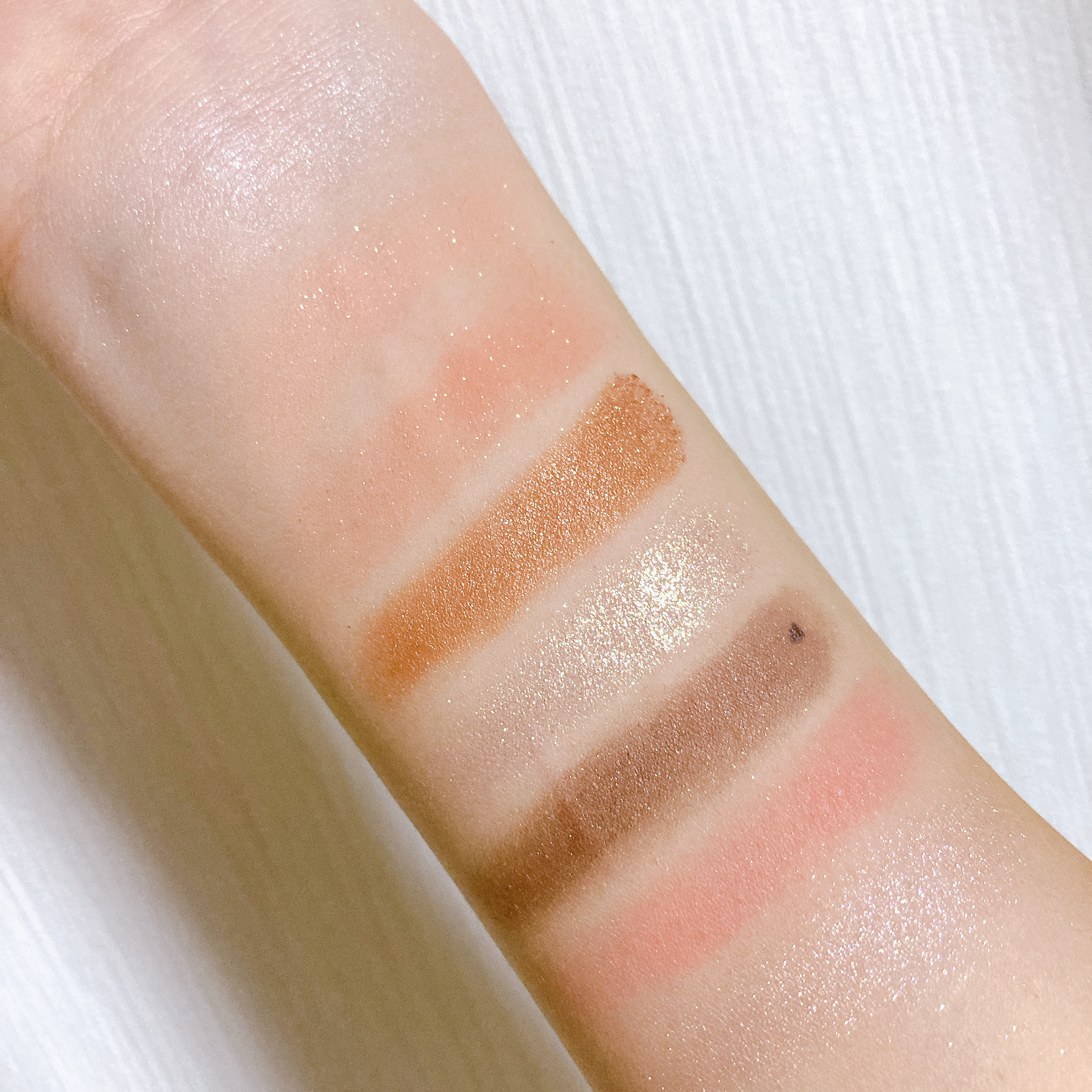 シャンデリアエディション(アイシャドウ/リップグロス) アイシャドウパレット　シャンデリア/espoir/メイクアップキットを使ったクチコミ（3枚目）