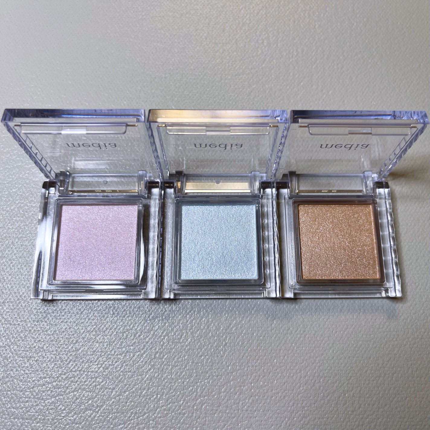 ブライトアップアイシャドウ/media/単色アイシャドウを使ったクチコミ(4枚目)