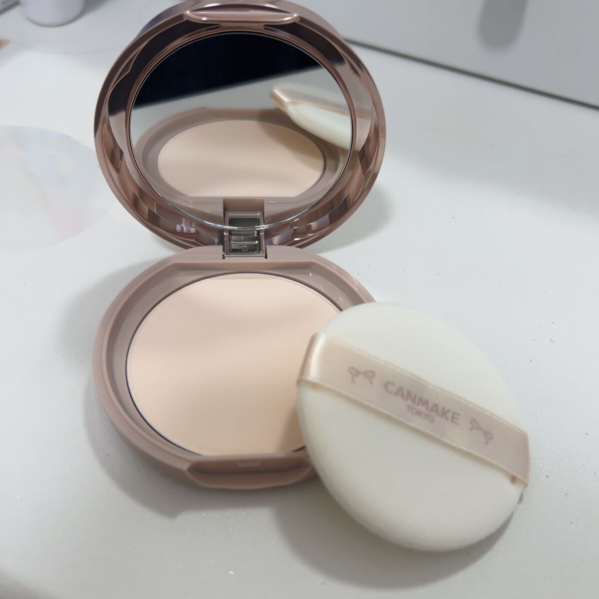 マシュマロフィニッシュパウダー MI マットアイボリーオークル（新パッケージ）/キャンメイク/プレストパウダーを使ったクチコミ（2枚目）