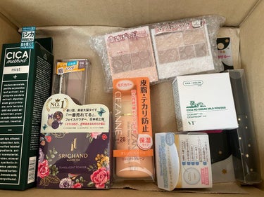 〜自分用メモ〜
LIPSショッピングの購入品
注文から2日で届いた、早い。

気になっていたものからリピート品まで

コジット
シカ メソッド ミスト

CEZANNE
ノーズ＆アイブロウパウダー
04