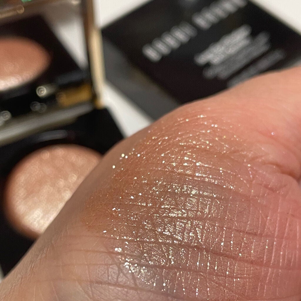 リュクスアイシャドウ/BOBBI BROWN/単色アイシャドウを使ったクチコミ(2枚目)