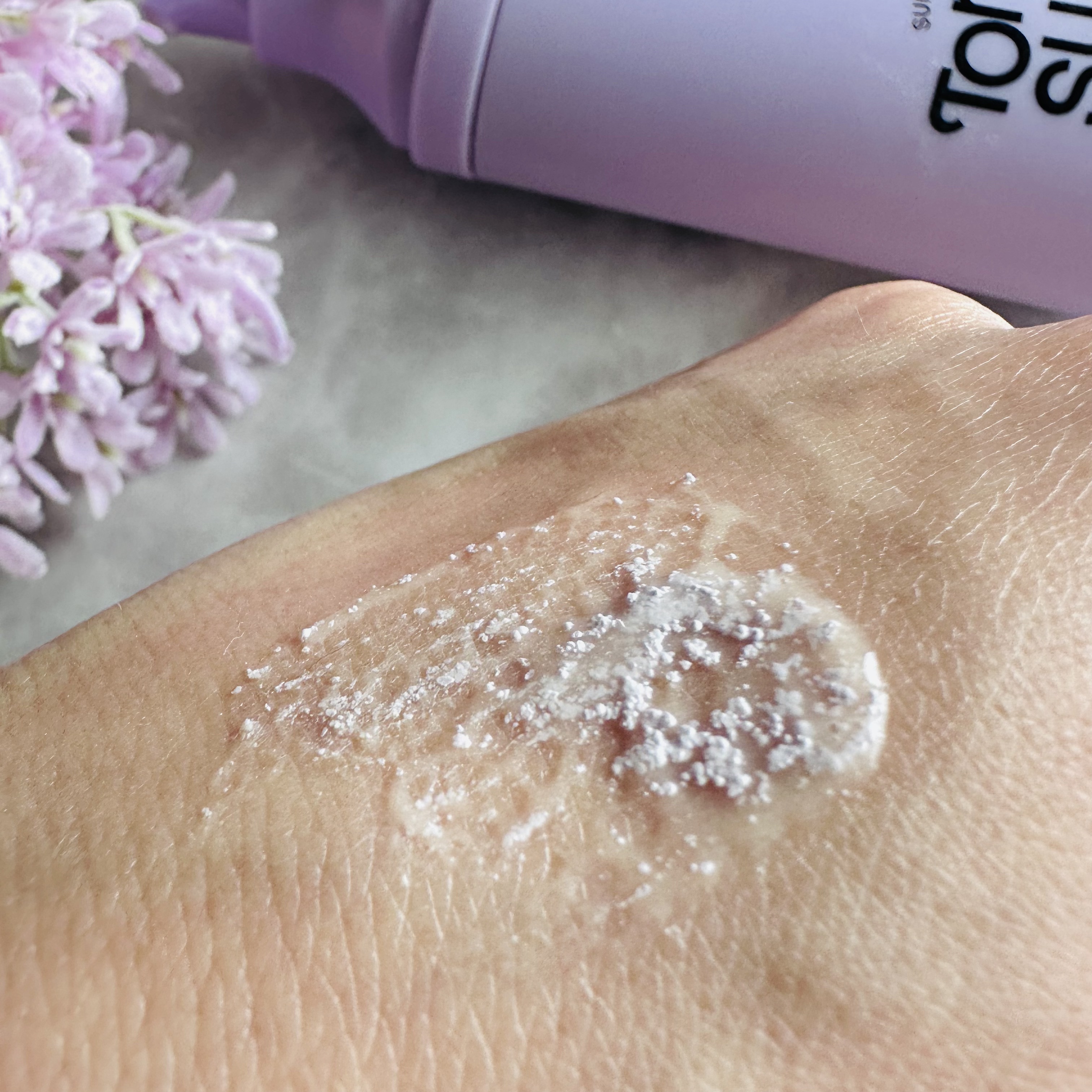 サンデートーンアップサンセラム/EDIT.B/美容液を使ったクチコミ（3枚目）