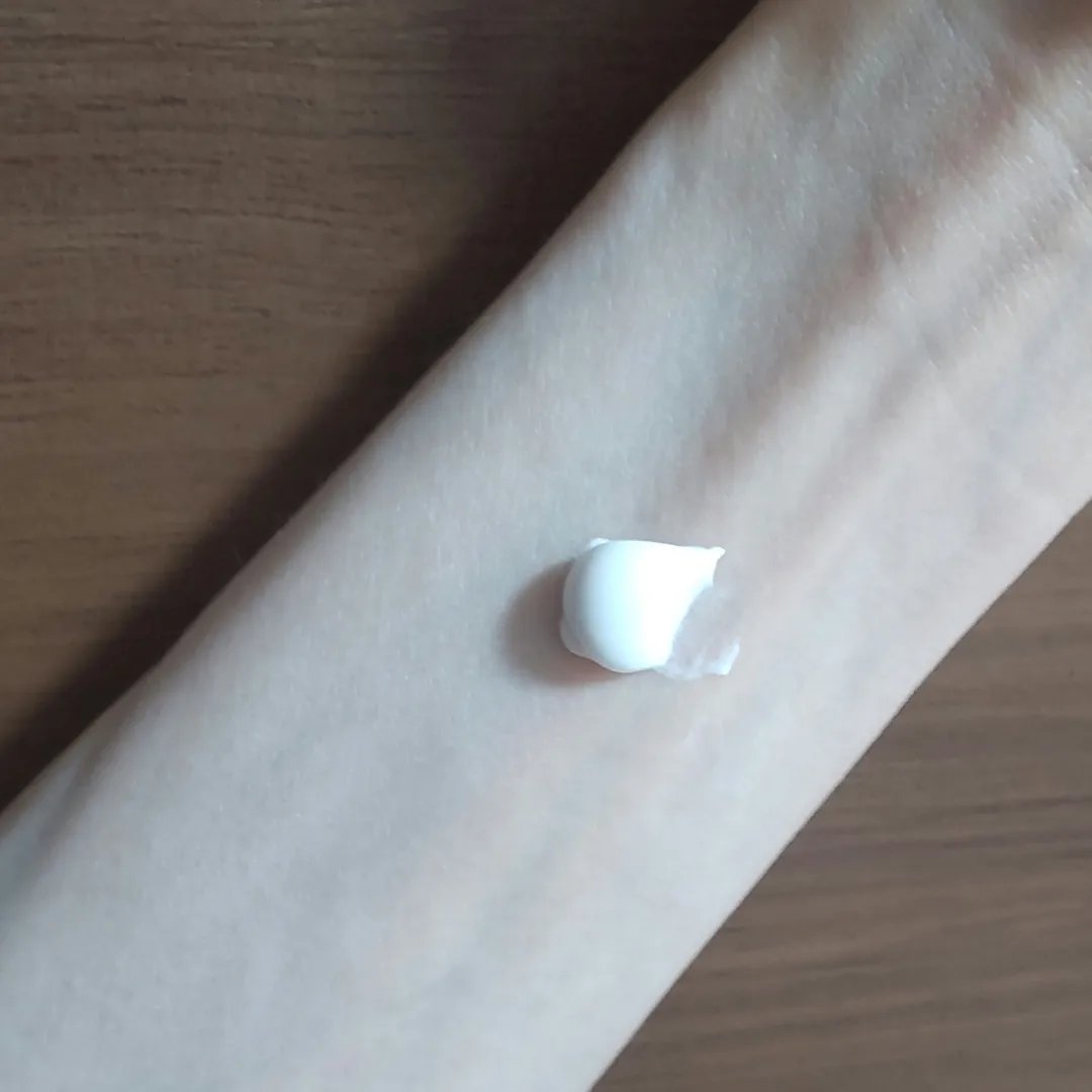 ベリースージングサンクリーム/SKINFOOD/日焼け止めクリームを使ったクチコミ（2枚目）