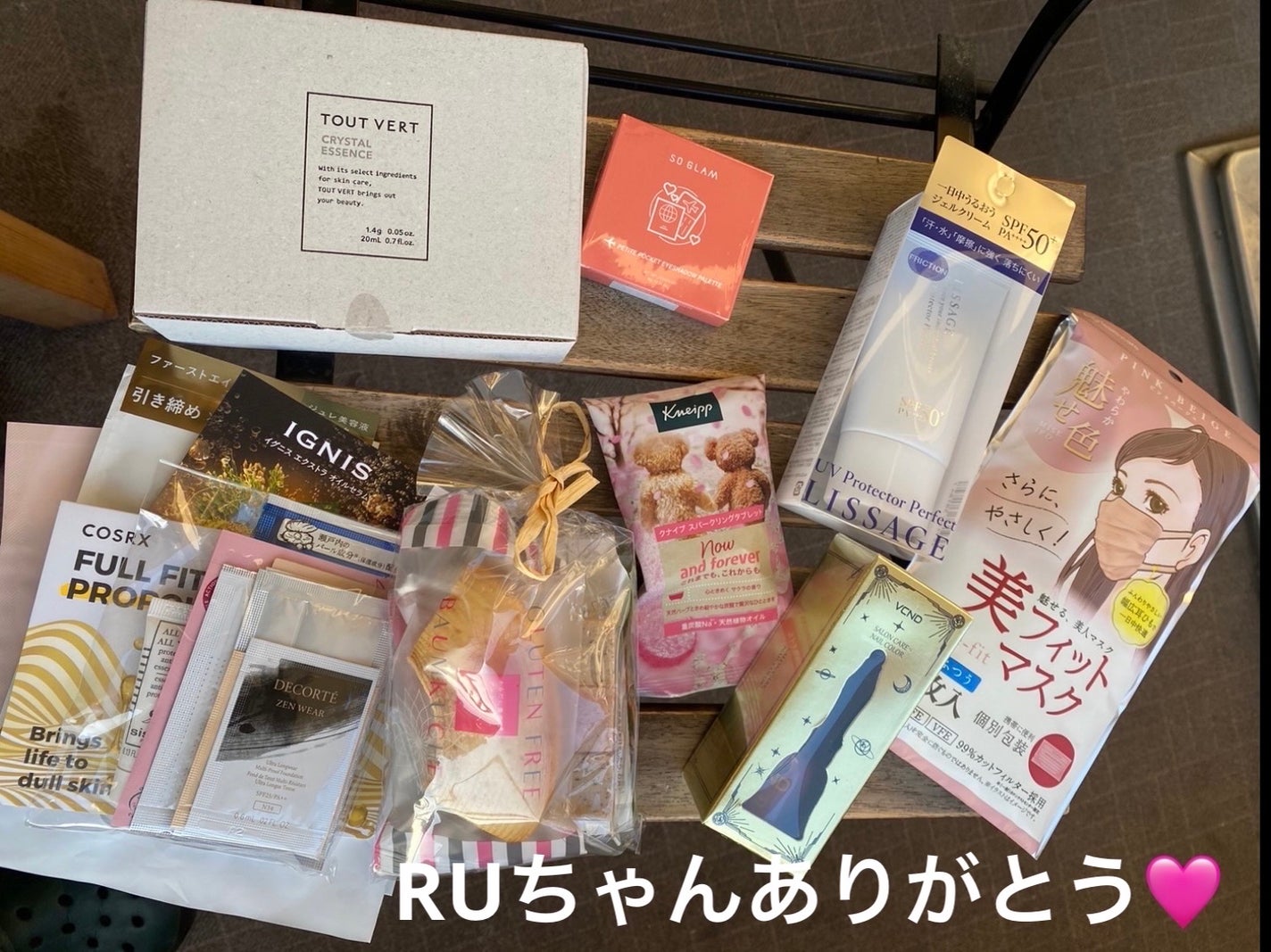 エクシア ボディジェルオイル/ALBION/ボディオイルを使ったクチコミ(4枚目)