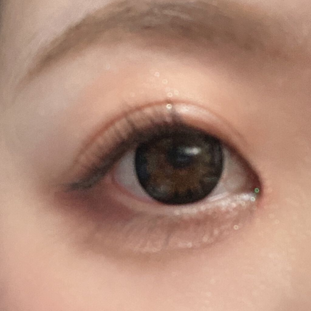 ◇私のアイメイク◇

今日は私のアイメイクを紹介します！
色んな人の投稿を見てまだまだ勉強段階ですが
是非見てくれたら嬉しいです🙏

写真も撮るのもまだ慣れてなくて
ピントきちんと合ってなくてすいません🙇‍♂️
私は基本的にファンデとか