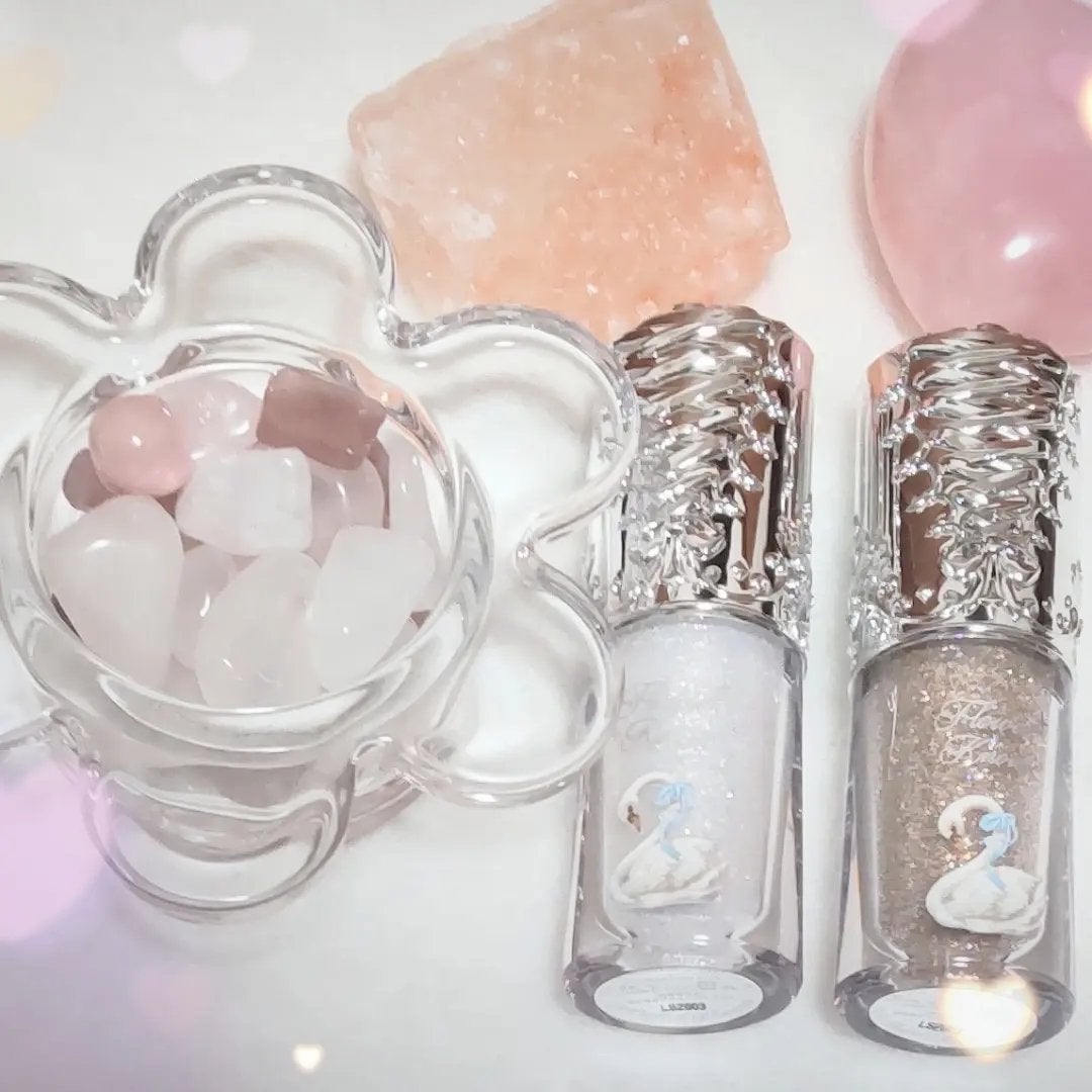 フラワーノーズ スワンバレエシリーズ リキッドアイシャドウ/FlowerKnows/リキッドアイシャドウを使ったクチコミ(2枚目)