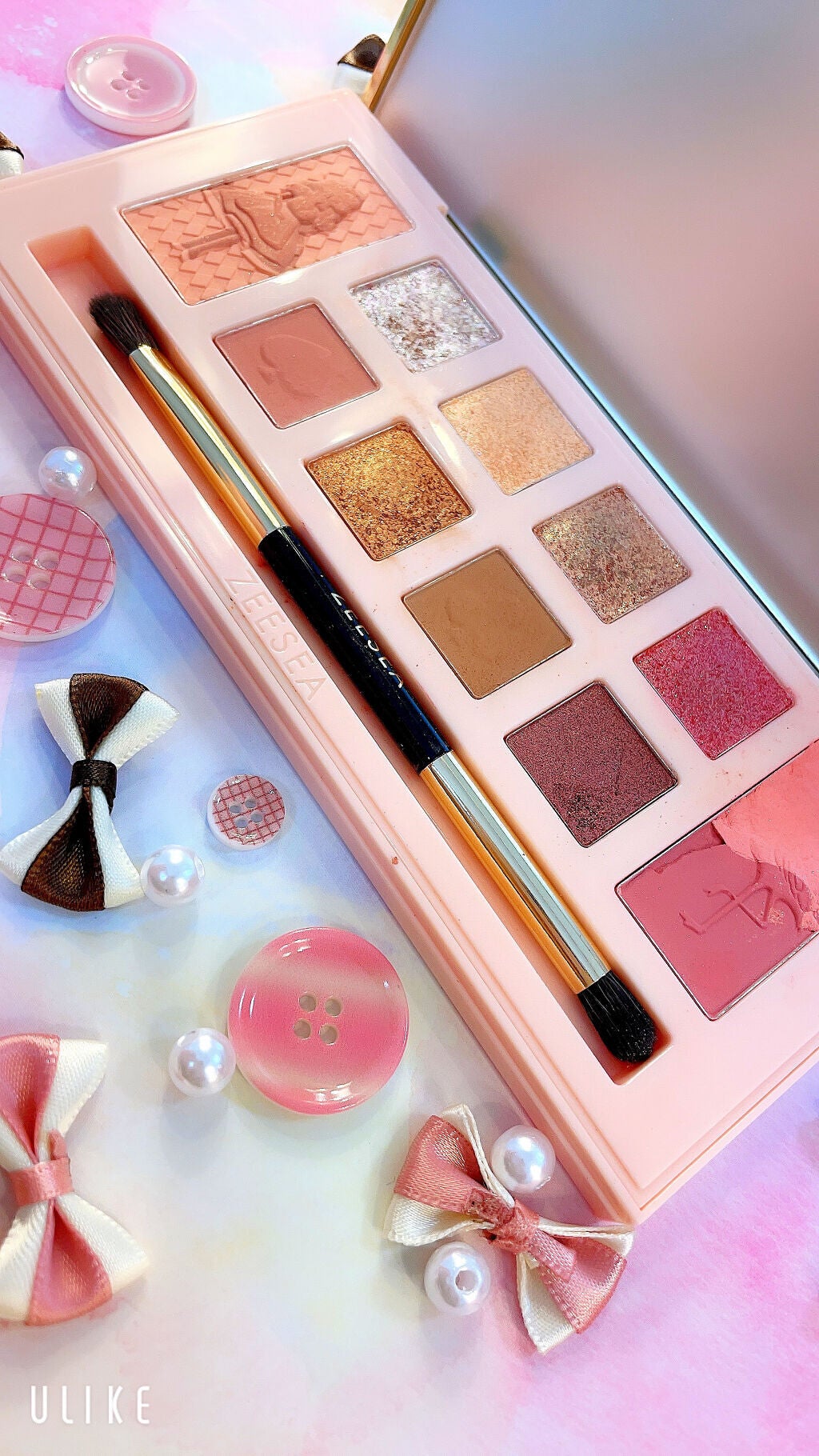 アリスドリームランドシリーズ 12色アイシャドウパレット(ZEESEA×大英博物館)/ZEESEA/アイシャドウパレットを使ったクチコミ(2枚目)