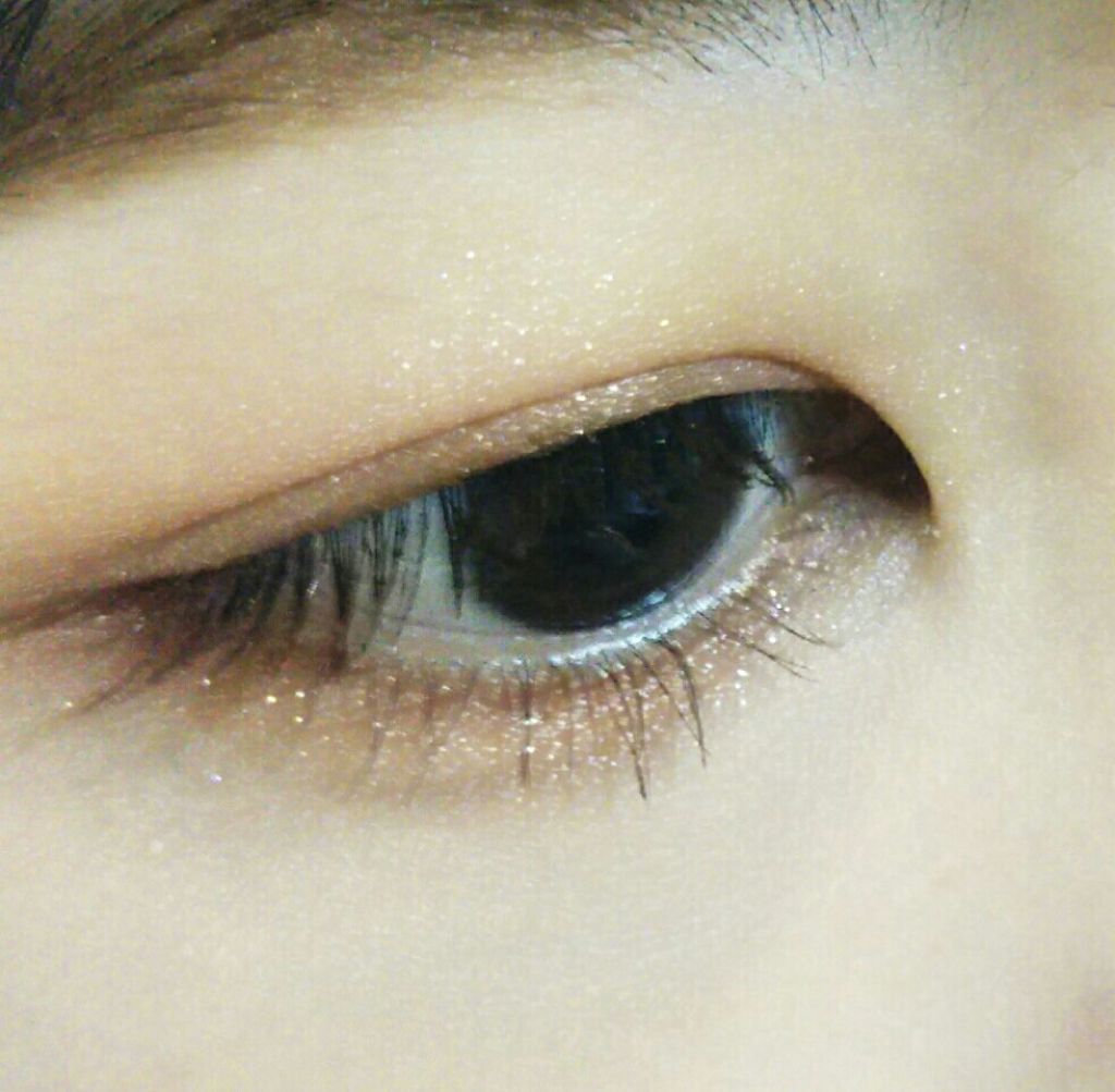 アイコニックルック アイシャドウ/JILL STUART/単色アイシャドウを使ったクチコミ（3枚目）