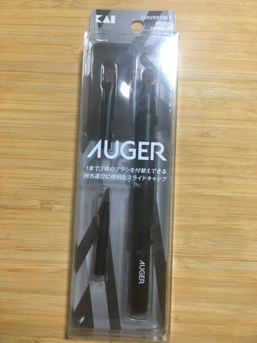 AUGER マルチユーズブラシ

AUGERというブランドは初めて聞きましたがスタイリッシュな見た目でとてもいい！

AUGER　マルチユーズブラシは付け替え可能のメイクブラシでスライドキャップ付きなので旅行やお出かけに最適！

あまりものを持ちたくない方にもオススメです！


#PR #AUGER

 #人生コスメへの愛を語ろう  #秋冬メイク2023  #お直しポーチのスタメン  #多才コスメ探検隊  #激盛れコントゥアリング の画像 その0