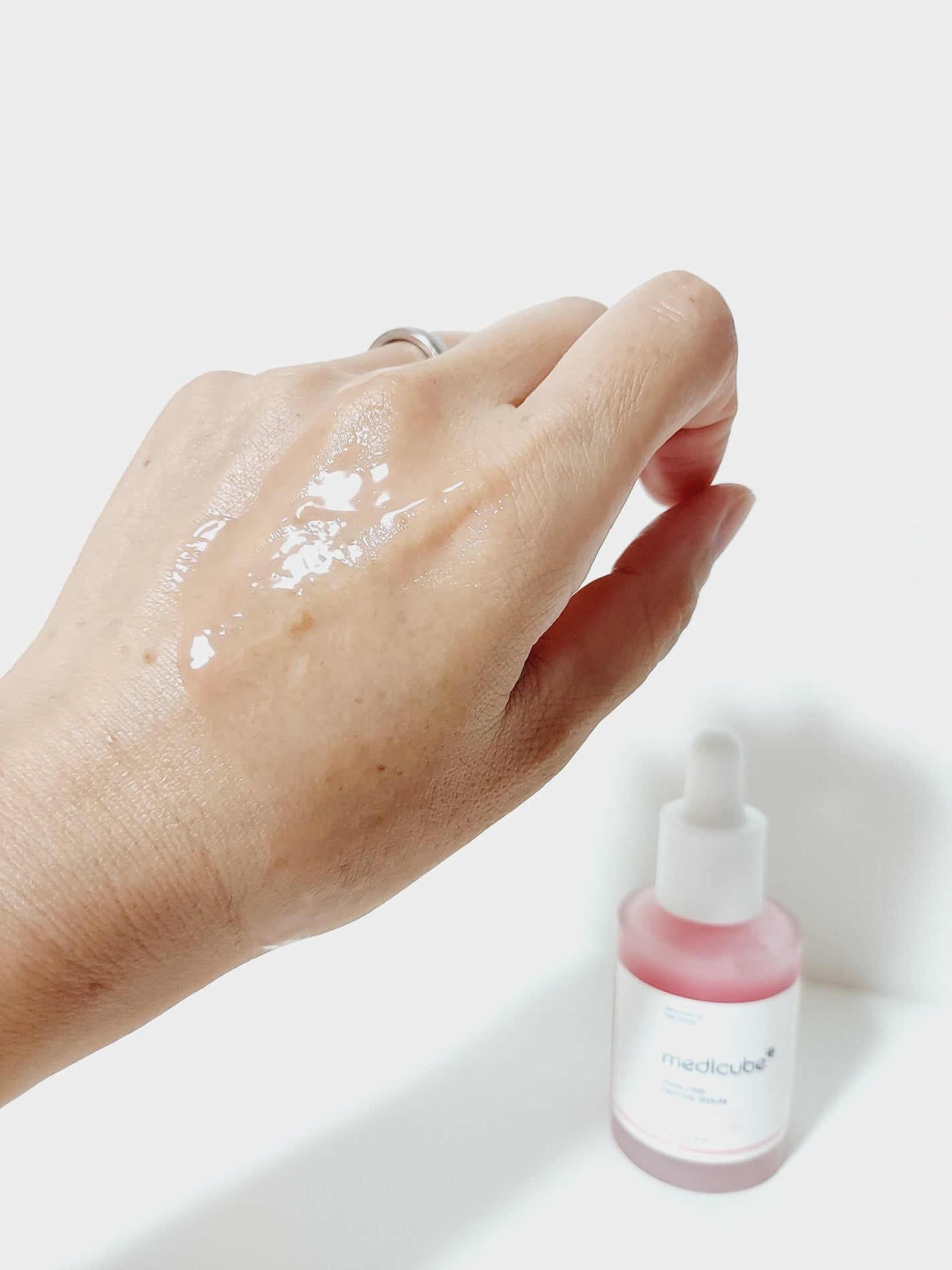 PDRNピンクアンプル PDRN 10,000ppm配合/MEDICUBE/美容液を使ったクチコミ(3枚目)