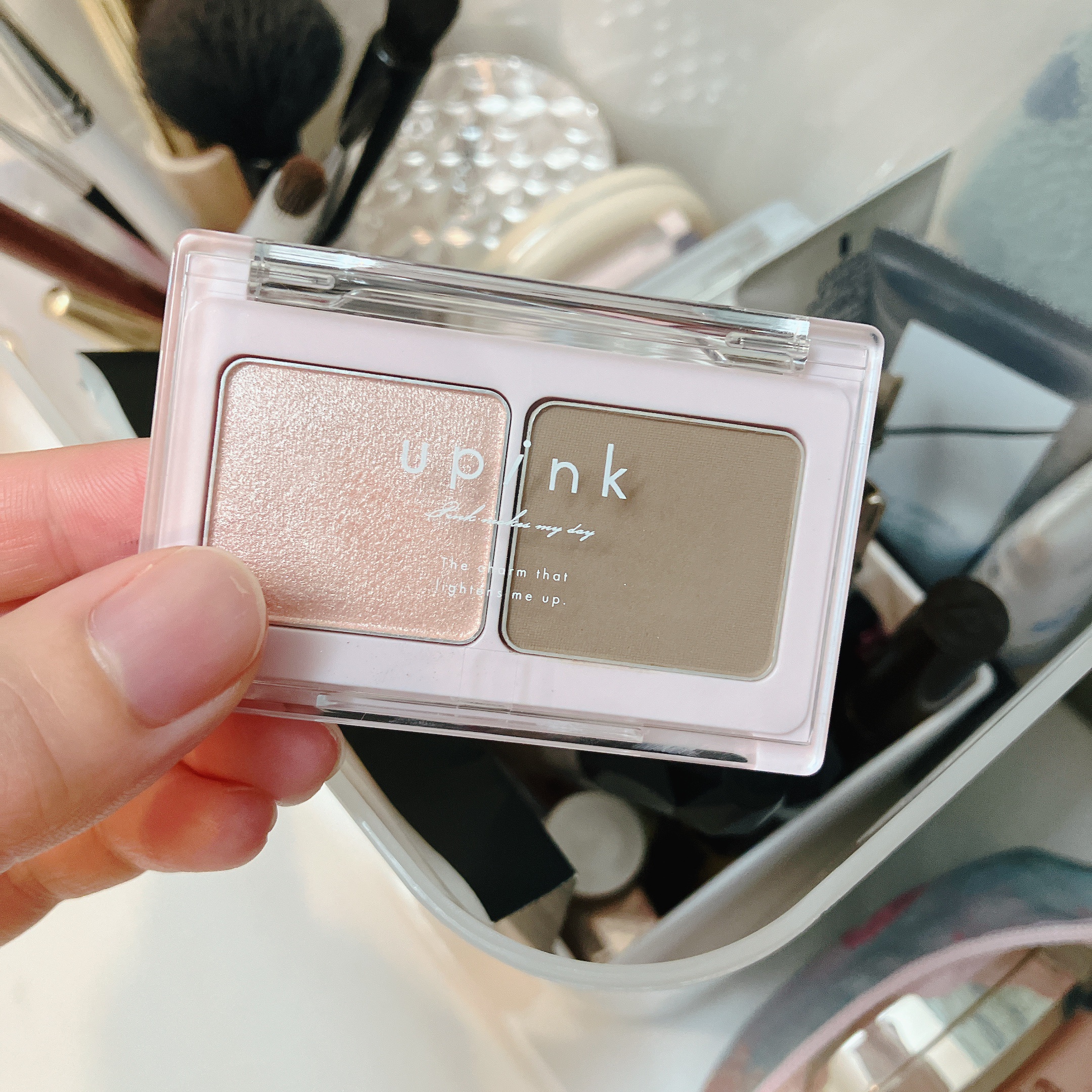 グロウアップコントゥアパレット/upink/パウダーハイライトを使ったクチコミ（1枚目）