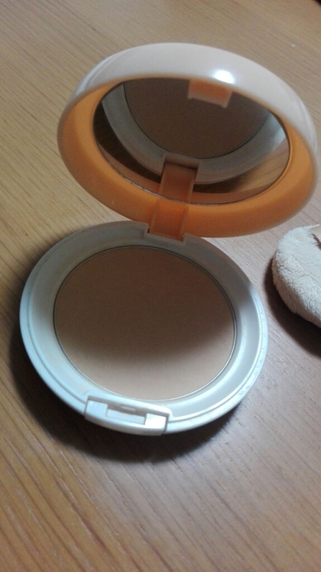 BBミネラルパウダー エンリッチ/毛穴パテ職人/プレストパウダーを使ったクチコミ(1枚目)