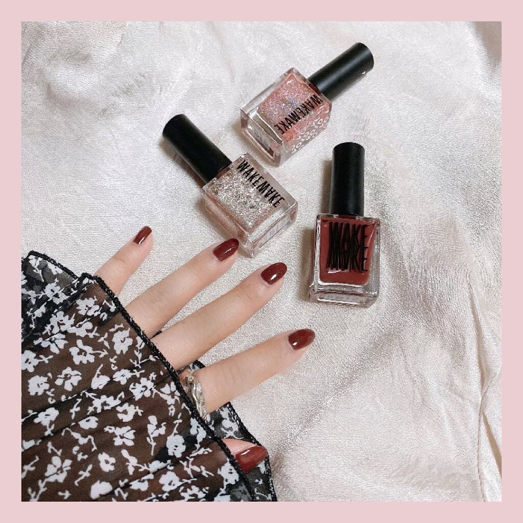 .
私のお気に入りポリッシュを紹介します💅

韓国コスメブランドWAKE MAKE の
ネイルポリッシュは速乾性があって
すぐ乾くのでとってもおすすめです😌🌸

カラーも絶妙で可愛いカラーが多いので
毎シーズンニューカラーが楽しみです