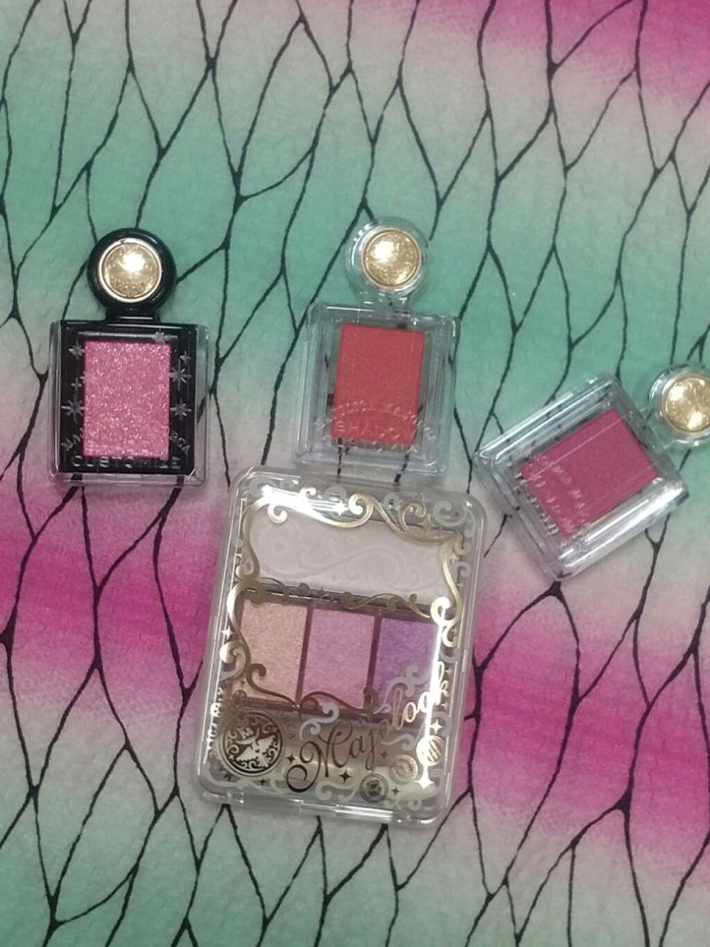 シャドーカスタマイズ/MAJOLICA MAJORCA/単色アイシャドウを使ったクチコミ（1枚目）