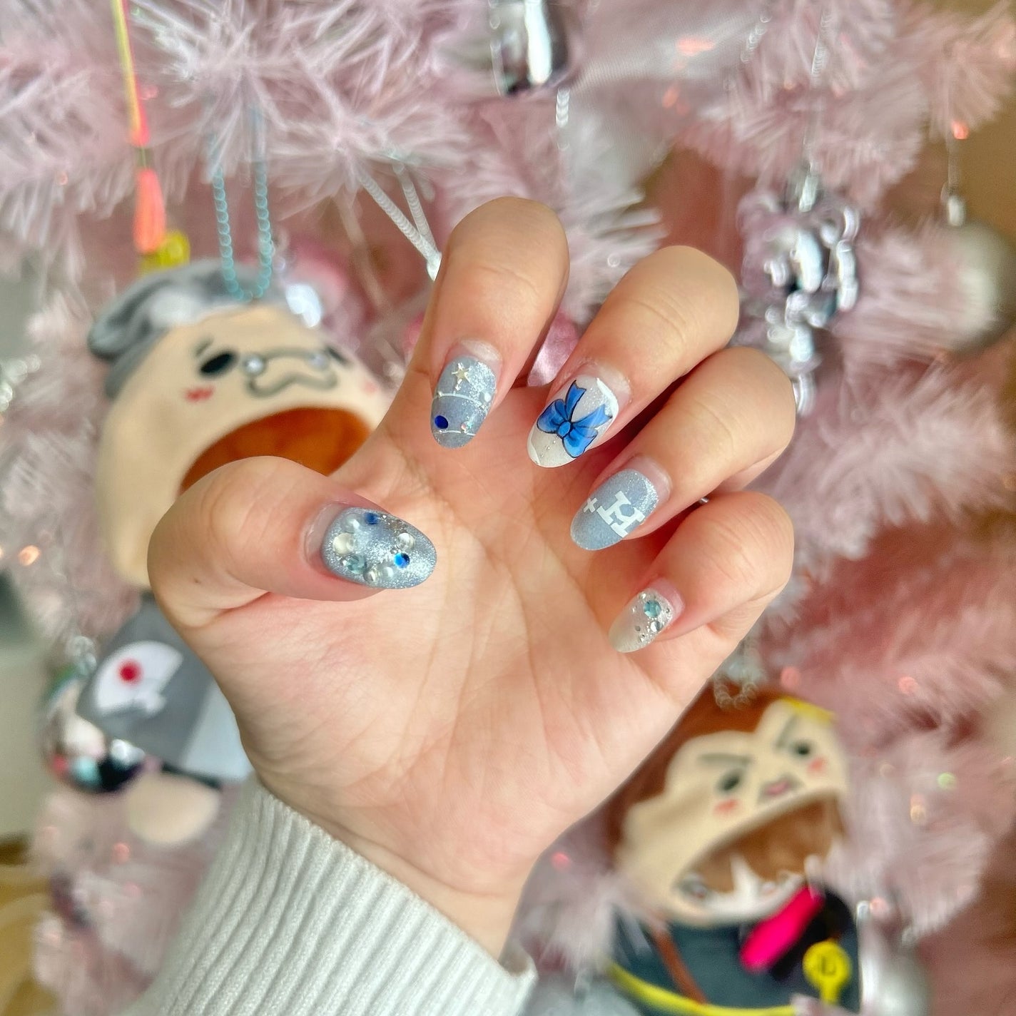 𝙼𝚒𝙺𝚒𝚝𝚝𝚢🧸💓む on LIPS 「・もたもたしてたらどんどん詰め伸びてそろそろ外す日が😭笑冬⛄️..」(2枚目)