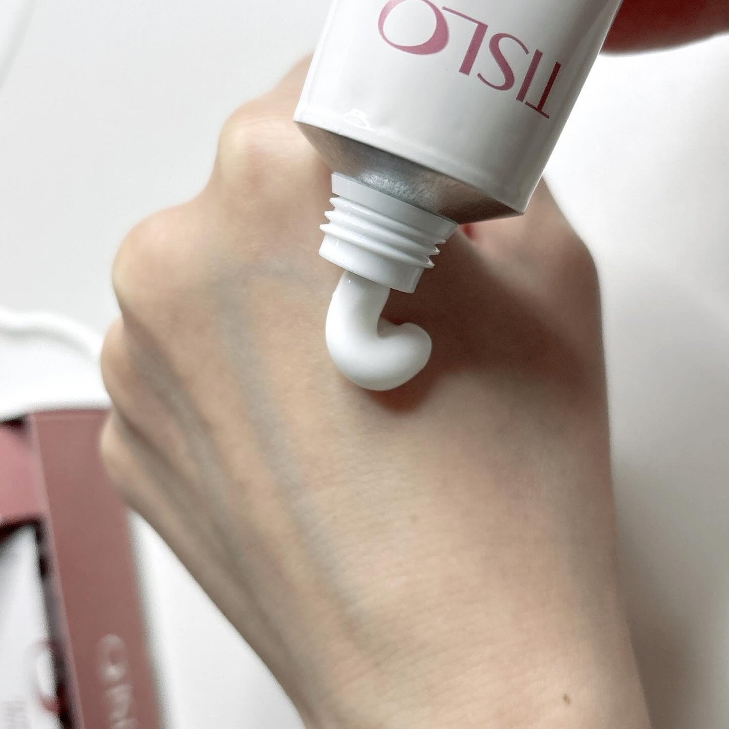 Cedarwood and Quiet Moment/Perfume Stick/TISLO/練り香水を使ったクチコミ(4枚目)